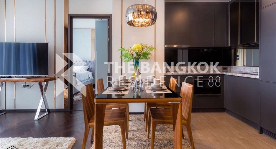For rent 2 bedrooms condo in Phaya Thai, Bangkok