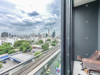 For rent 2 bedrooms condo in Phaya Thai, Bangkok