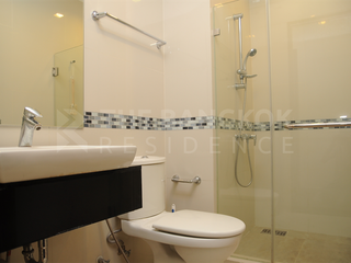 For rent 2 bedrooms condo in Ratchathewi, Bangkok