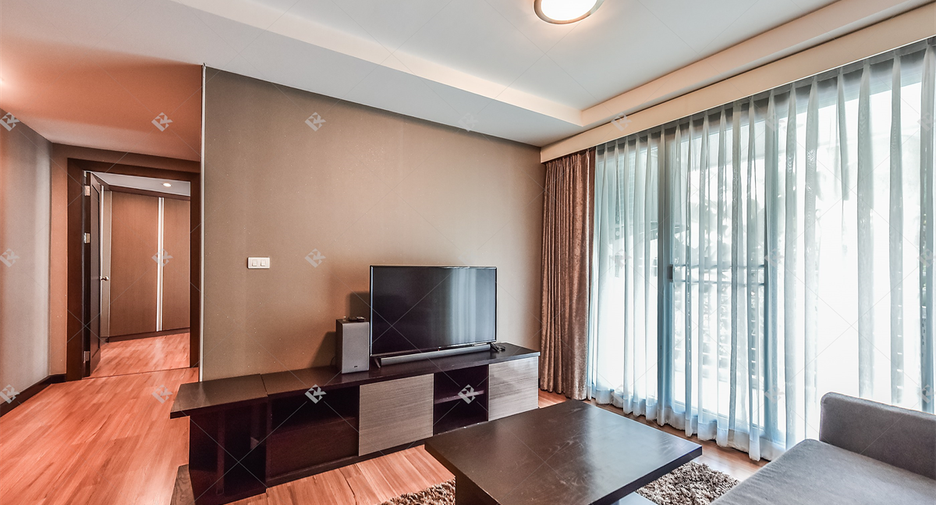 For rent 2 bedrooms condo in Watthana, Bangkok