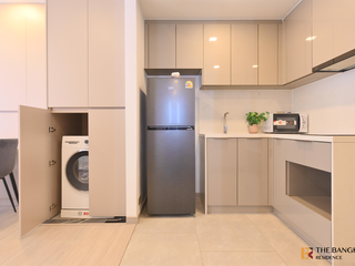 For rent 3 bedrooms condo in Huai Khwang, Bangkok