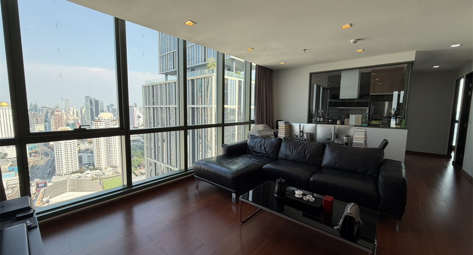Wohnung zur Miete mit 3 Zimmer in Pathum Wan, Bangkok
