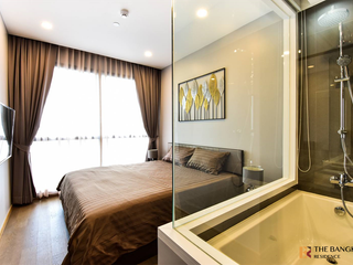 For rent 2 bedrooms condo in Bang Rak, Bangkok