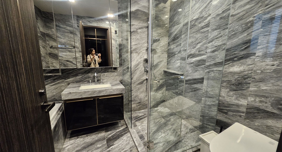 For rent 1 Beds condo in Phaya Thai, Bangkok