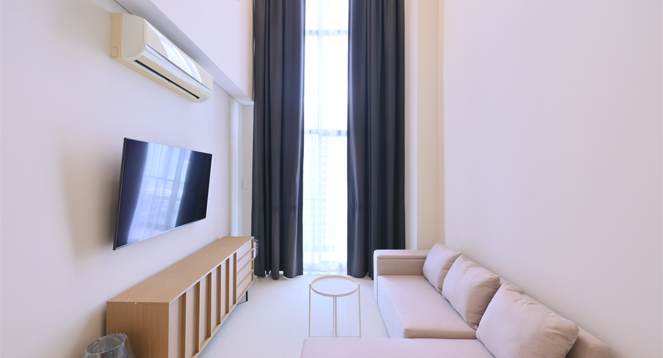 For rent 2 bedrooms condo in Watthana, Bangkok