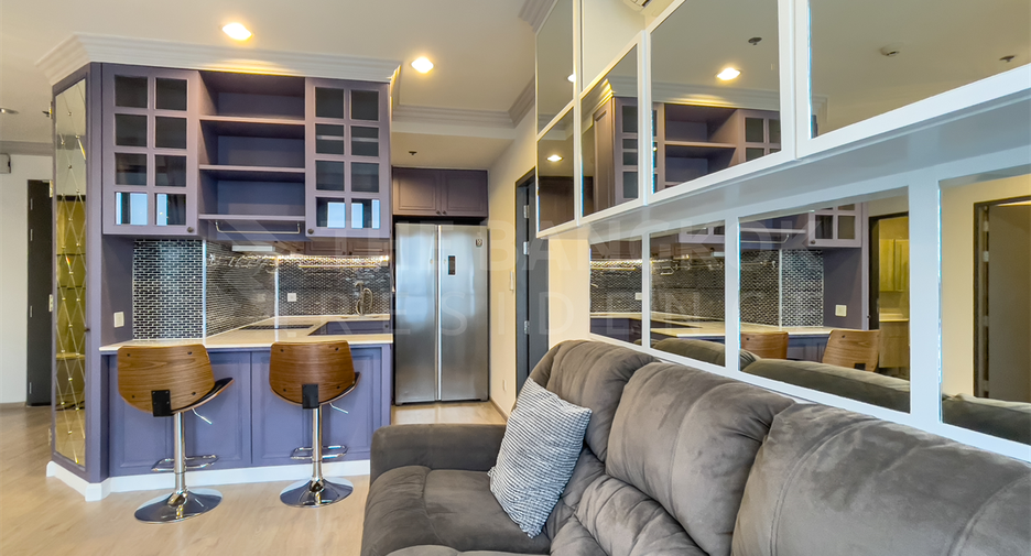 For rent 2 bedrooms condo in Ratchathewi, Bangkok