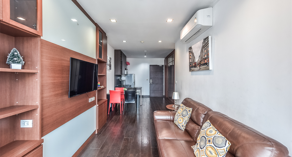 For rent 2 bedrooms condo in Ratchathewi, Bangkok