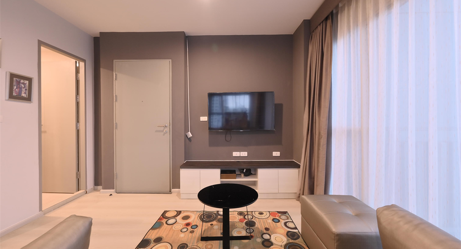 Condo en alquiler de 2 habitaciones en Huai Khwang, Bangkok