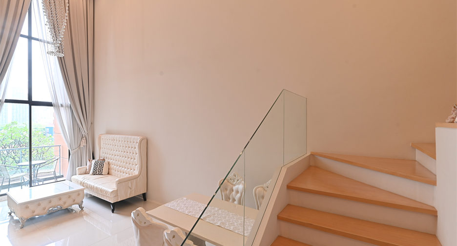 Condo en alquiler de 2 habitaciones en Watthana, Bangkok