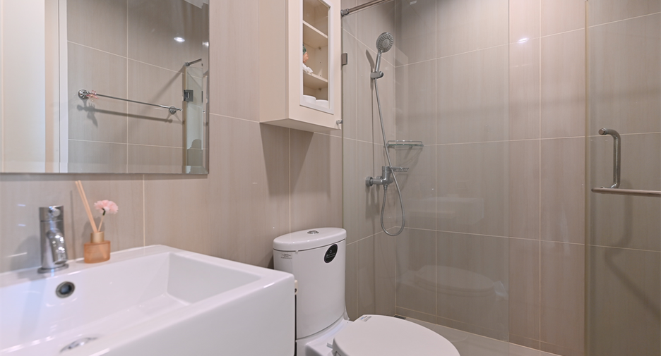Condo en alquiler de 2 habitaciones en Watthana, Bangkok