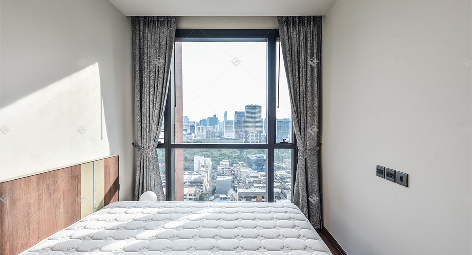 À louer 2 chambres condo à Pathum Wan, Bangkok