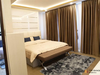 For rent 2 bedrooms condo in Huai Khwang, Bangkok