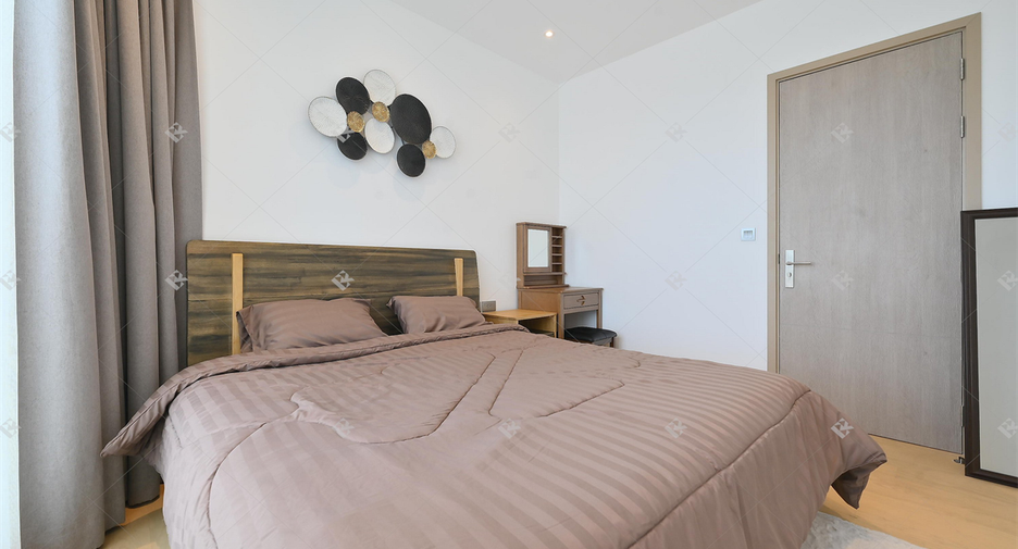 For rent 2 bedrooms condo in Huai Khwang, Bangkok