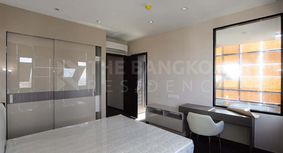 For rent 1 Beds condo in Huai Khwang, Bangkok