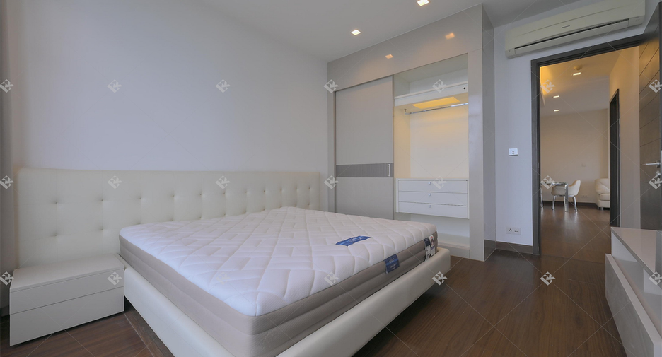 For rent 1 bed condo in Huai Khwang, Bangkok