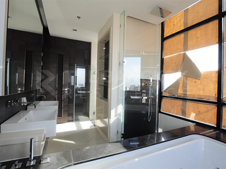 For rent 1 bed condo in Huai Khwang, Bangkok