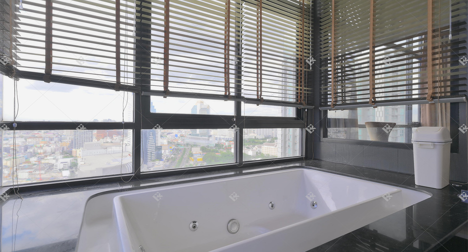 For rent 1 bed condo in Huai Khwang, Bangkok