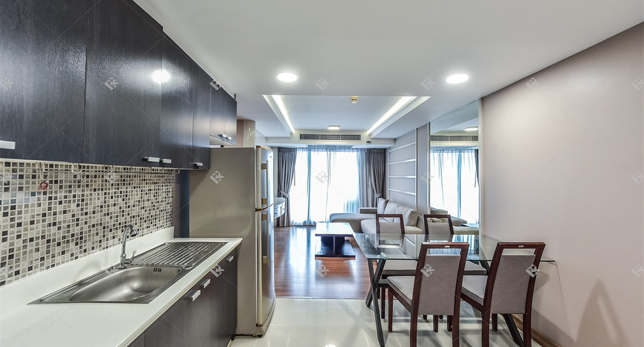For rent 2 bedrooms condo in Watthana, Bangkok
