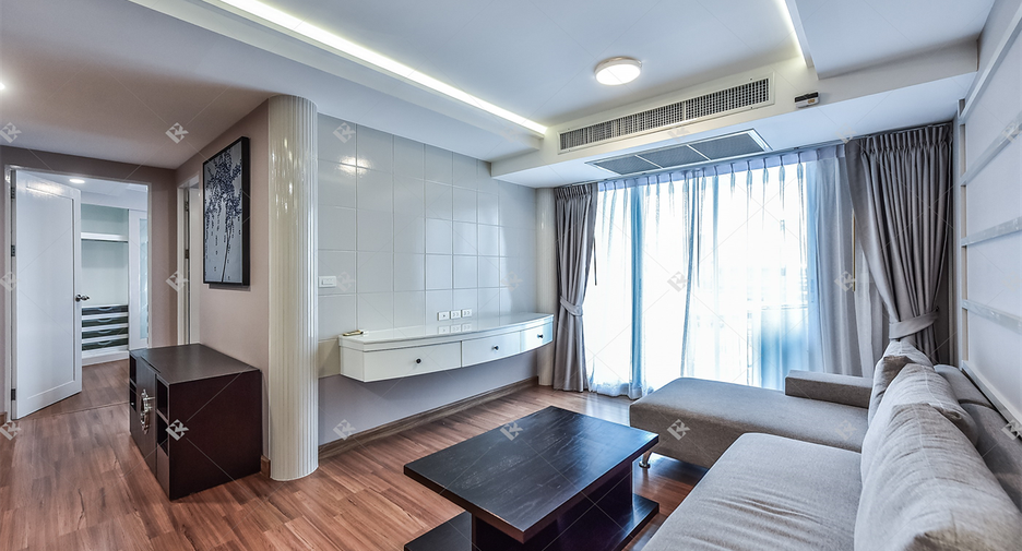 For rent 2 bedrooms condo in Watthana, Bangkok