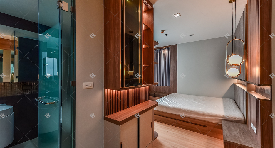 For rent 2 bedrooms condo in Phaya Thai, Bangkok