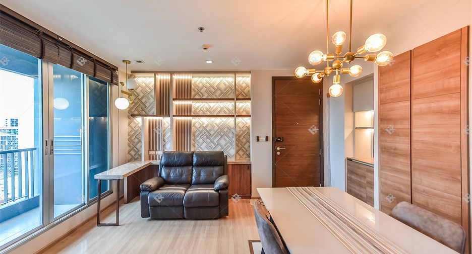 For rent 2 bedrooms condo in Phaya Thai, Bangkok