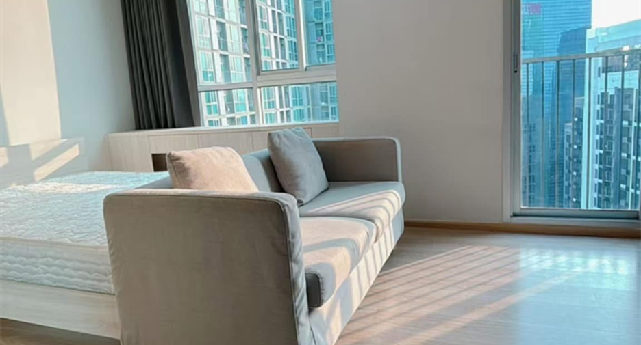 Wohnung zur Miete mit 2 Zimmer in Huai Khwang, Bangkok