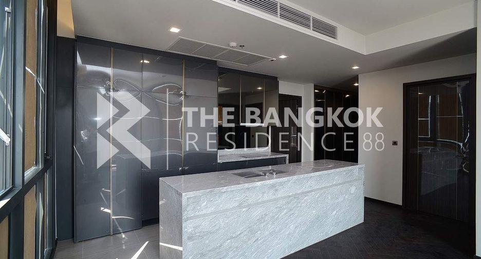 For rent 2 ベッドルーム condo in Phaya Thai, Bangkok
