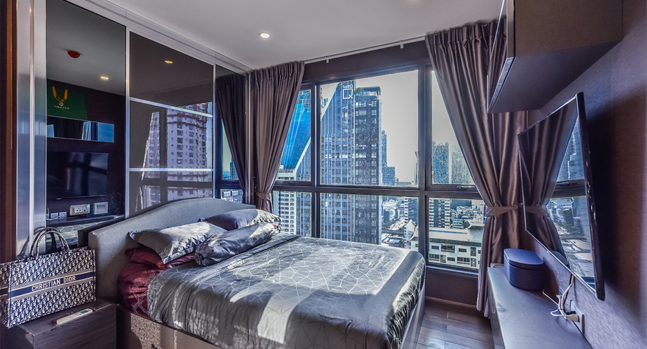 À louer 2 chambres condo à Pathum Wan, Bangkok