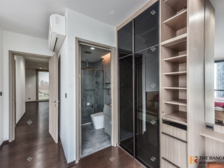 For rent 2 bedrooms condo in Pathum Wan, Bangkok