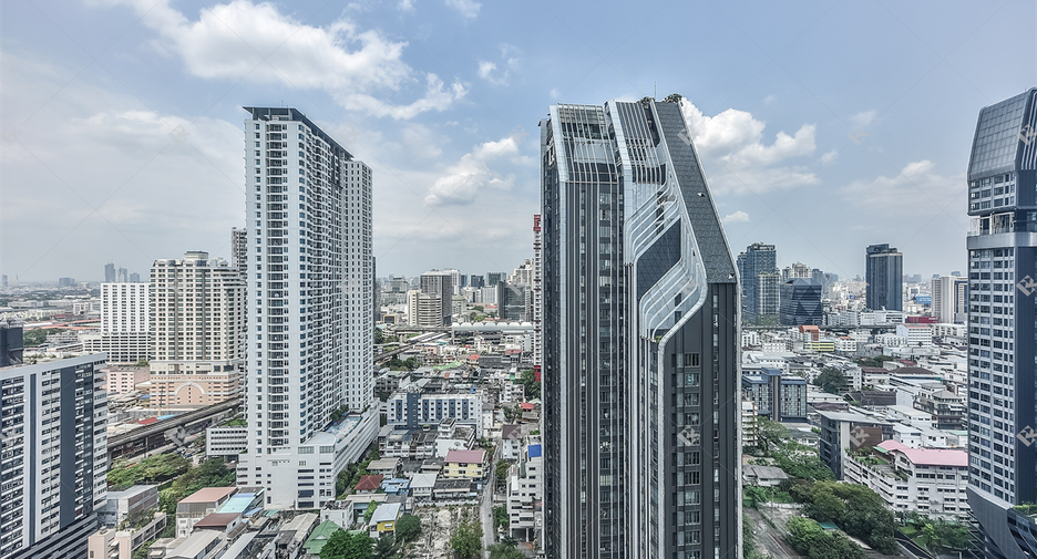 For rent 2 ベッドルーム condo in Pathum Wan, Bangkok