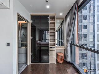 For rent 2 bedrooms condo in Pathum Wan, Bangkok