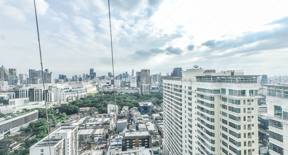 À louer 2 chambres condo à Pathum Wan, Bangkok