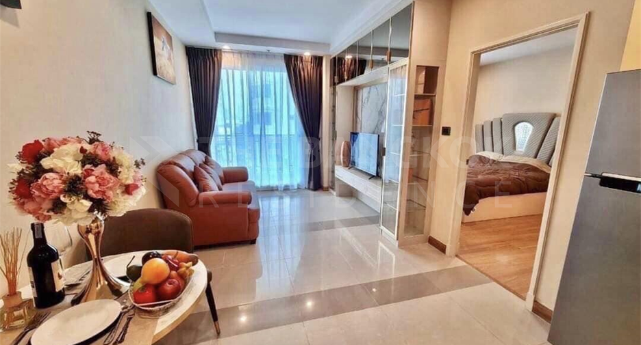 For rent 1 bed condo in Huai Khwang, Bangkok