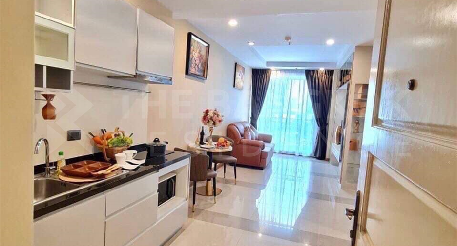 For rent 1 bed condo in Huai Khwang, Bangkok