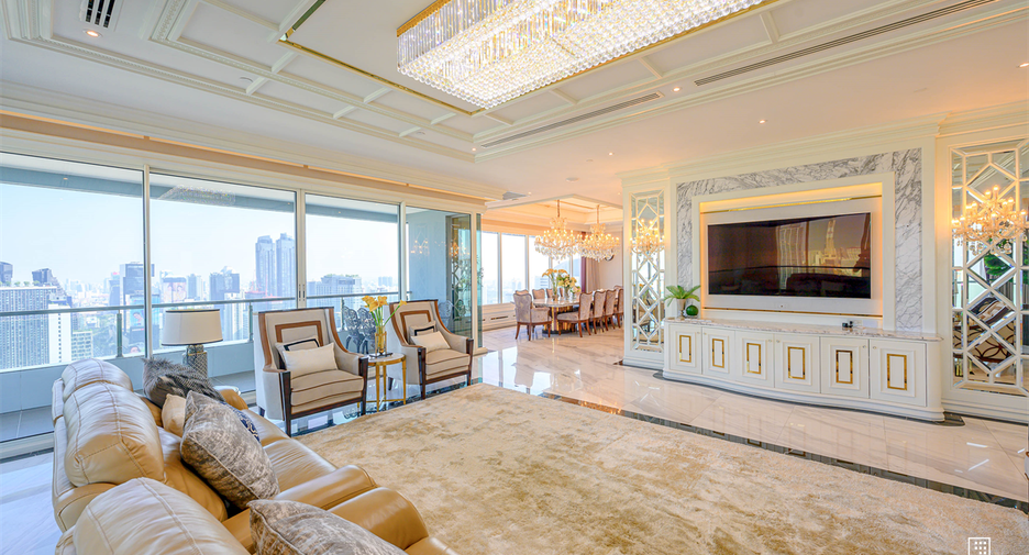 For rent 5 bedrooms condo in Watthana, Bangkok
