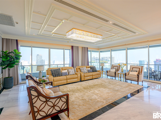 For rent 5 bedrooms condo in Watthana, Bangkok