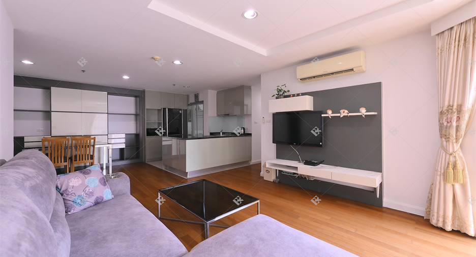 For rent 2 bedrooms condo in Huai Khwang, Bangkok