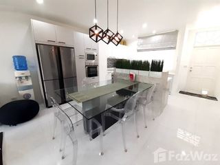 ขาย และ ให้เช่า 2 ห้องนอน บ้านเดี่ยว ใน เมืองภูเก็ต, ภูเก็ต