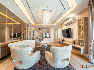 For rent 3 bedrooms condo in Huai Khwang, Bangkok