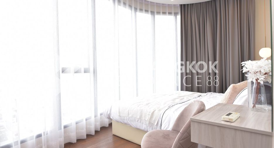 For rent 2 bedrooms condo in Ratchathewi, Bangkok