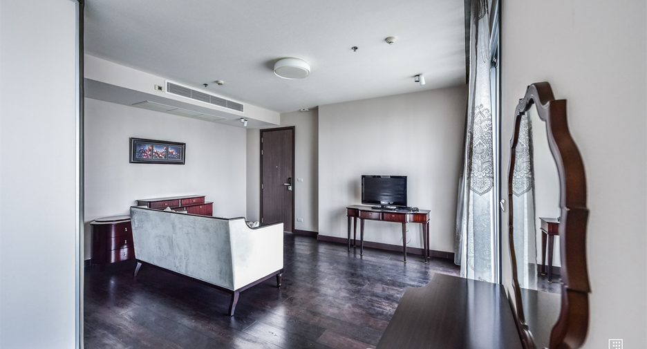 For rent 1 bed condo in Pathum Wan, Bangkok