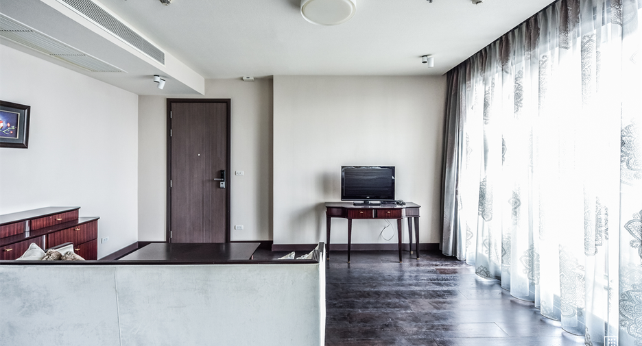 For rent 1 bed condo in Pathum Wan, Bangkok