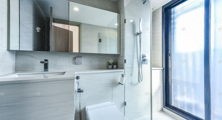 For rent 2 bedrooms condo in Ratchathewi, Bangkok