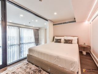 For rent 2 bedrooms condo in Ratchathewi, Bangkok