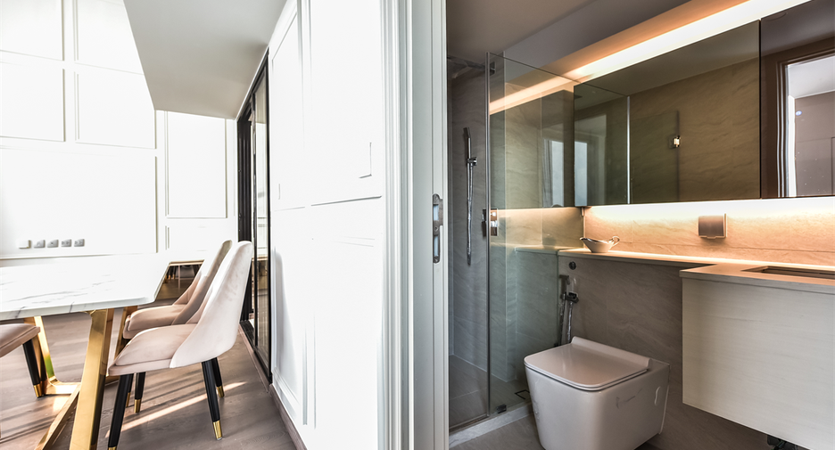 For rent 2 bedrooms condo in Ratchathewi, Bangkok