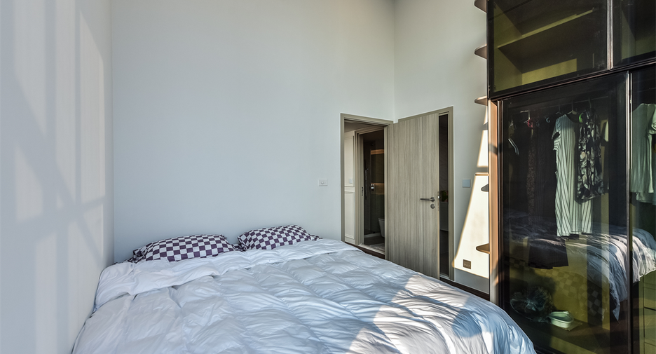 For rent 2 bedrooms condo in Ratchathewi, Bangkok