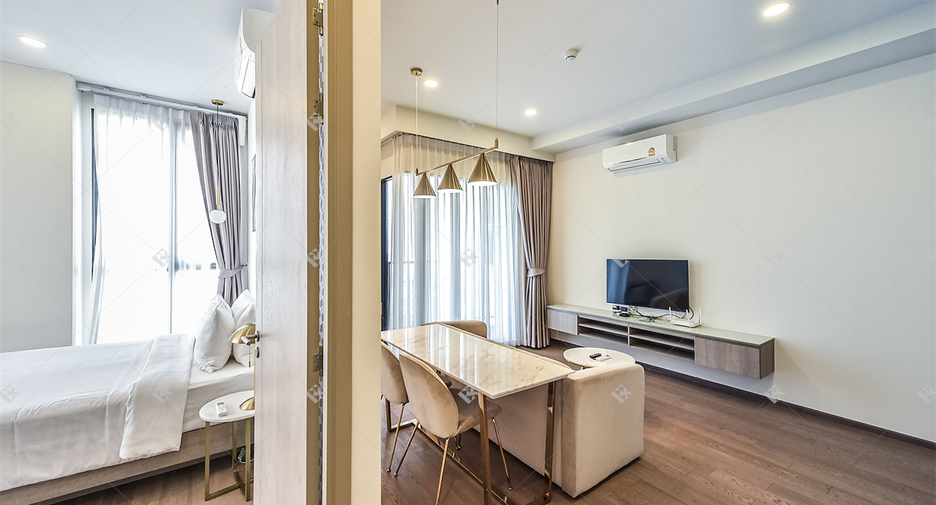 For rent 2 bedrooms condo in Ratchathewi, Bangkok