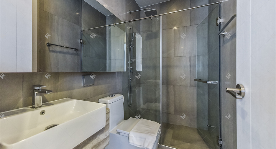 For rent 2 bedrooms condo in Ratchathewi, Bangkok