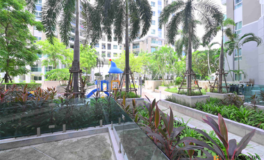 For rent 3 bedrooms condo in Huai Khwang, Bangkok