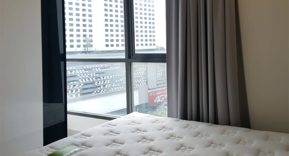 À louer 2 chambres condo à Huai Khwang, Bangkok